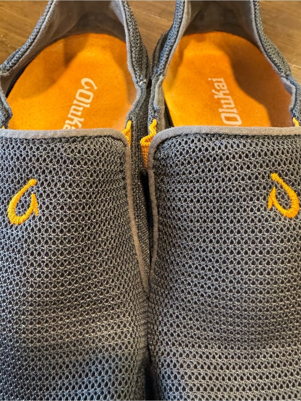 Olukai Nohea Mesh Men's Gray Orange Slip On Slide Boat Deck 10188-4242 SIZE 8.5 - Picture 3 of 9